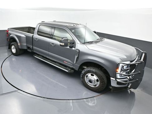 Used 2024 Ford F350 Lariat w/ FX4 Off-Road Package image 37