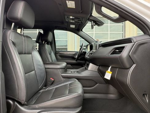 Used 2021 Chevrolet Tahoe RST w/ Luxury Package RWD image 30