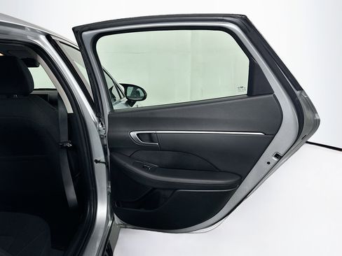 Used 2025 Hyundai Sonata SEL FWD image 28