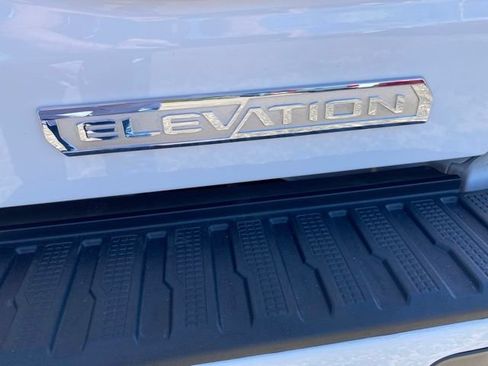 Certified 2024 GMC Sierra 1500 Elevation AWD/4WD image 10