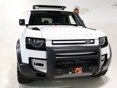 Used 2020 Land Rover Defender 110 SE AWD/4WD image 24