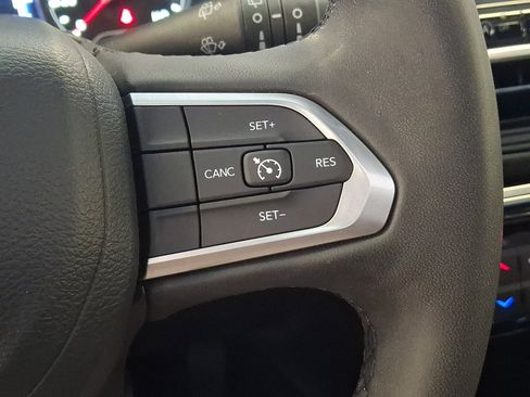 Certified 2023 Jeep Compass Latitude w/ Sun and Sound Group AWD/4WD image 22