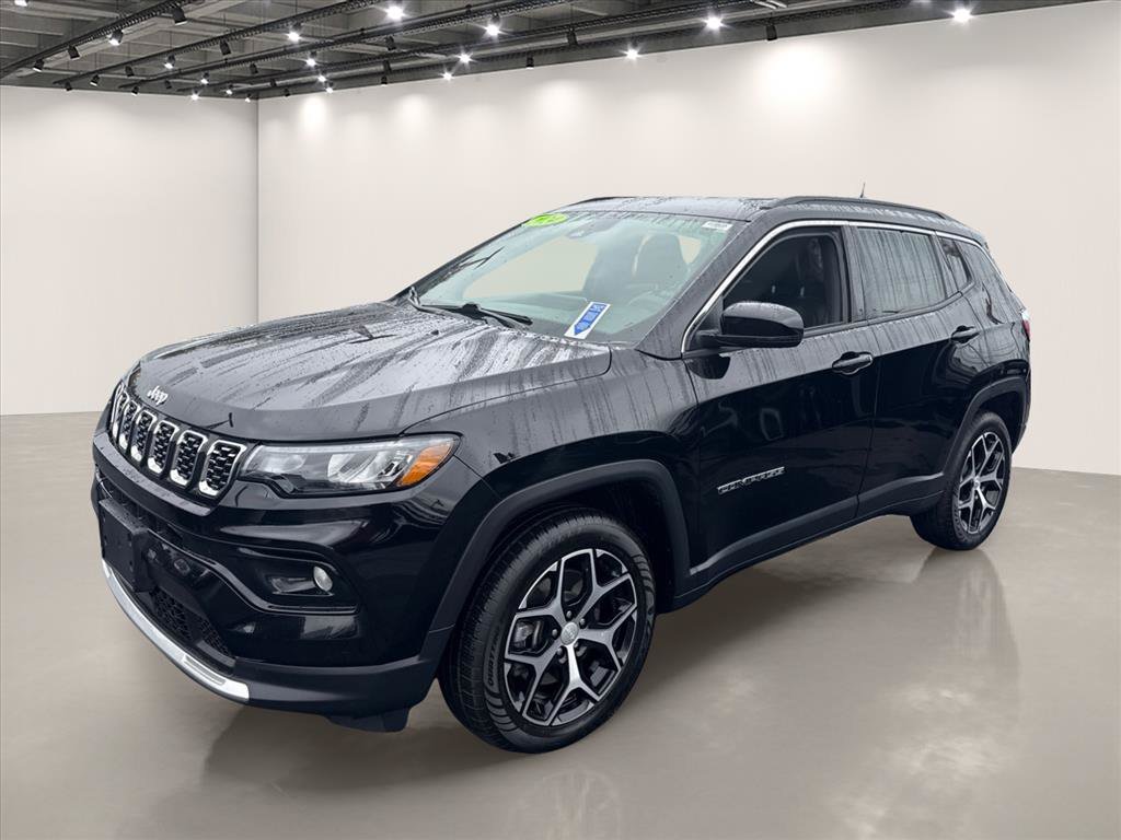 Used 2024 Jeep Compass Limited AWD/4WD image 3