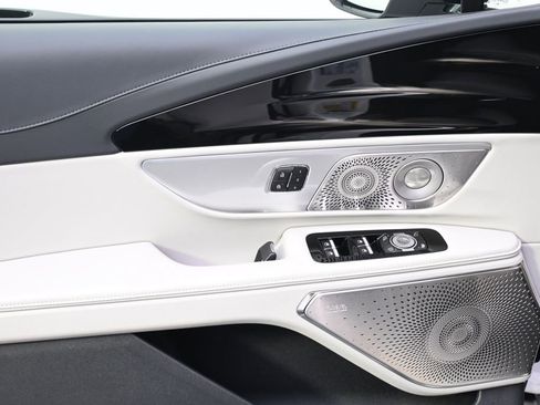 New 2026 Lincoln Nautilus Reserve image 22