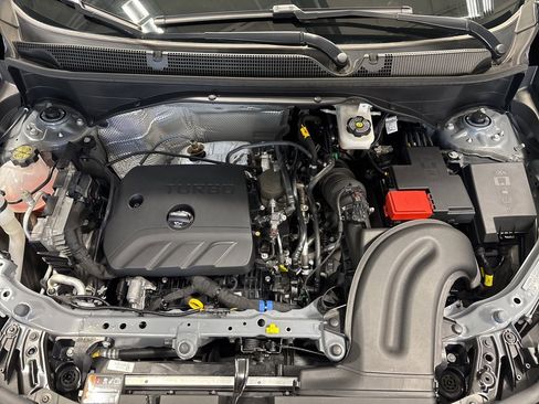 Used 2024 Buick Encore GX Avenir w/ Avenir Convenience Package image 37