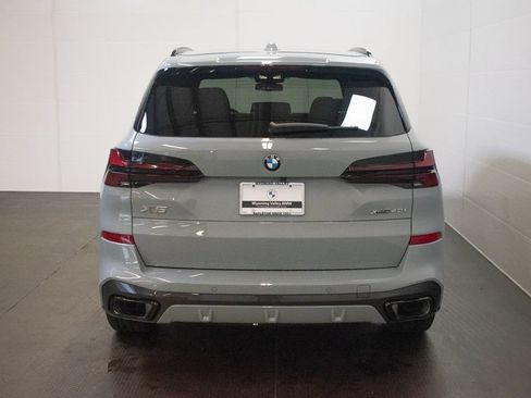 Used 2026 BMW X5 xDrive40i w/ M Sport Package AWD/4WD image 5