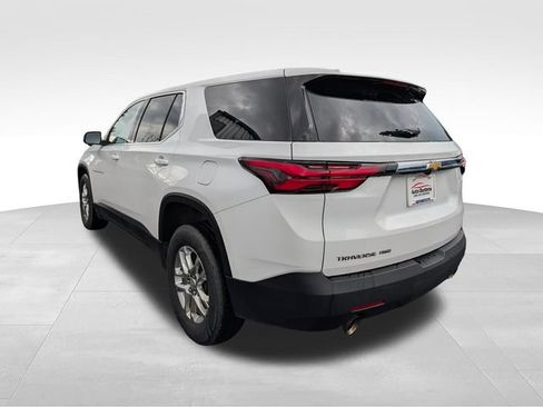 Used 2022 Chevrolet Traverse LS AWD/4WD image 5