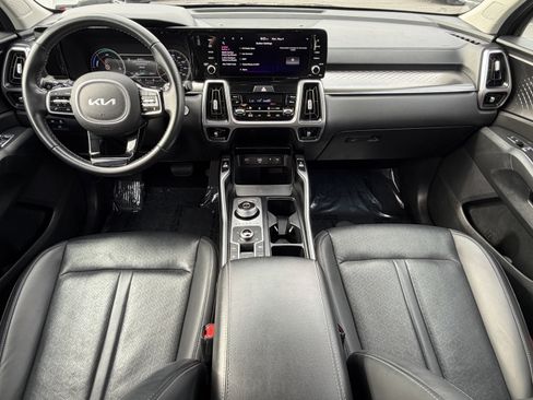 Certified 2023 Kia Sorento EX AWD/4WD image 26