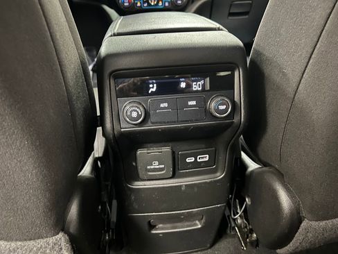 Used 2020 GMC Acadia SLE w/ Driver Convenience Package image 15