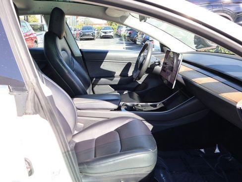 Used 2020 Tesla Model 3 Long Range image 31