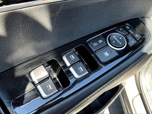Used 2018 Kia Sorento SX AWD/4WD image 36