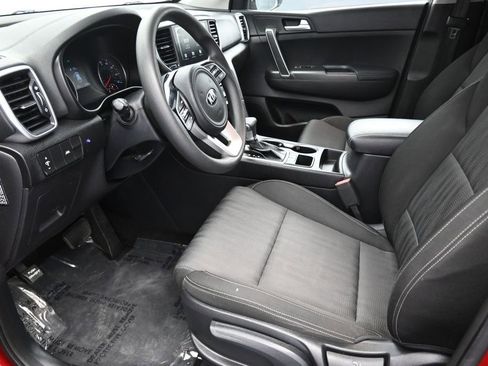 Used 2021 Kia Sportage LX FWD image 12