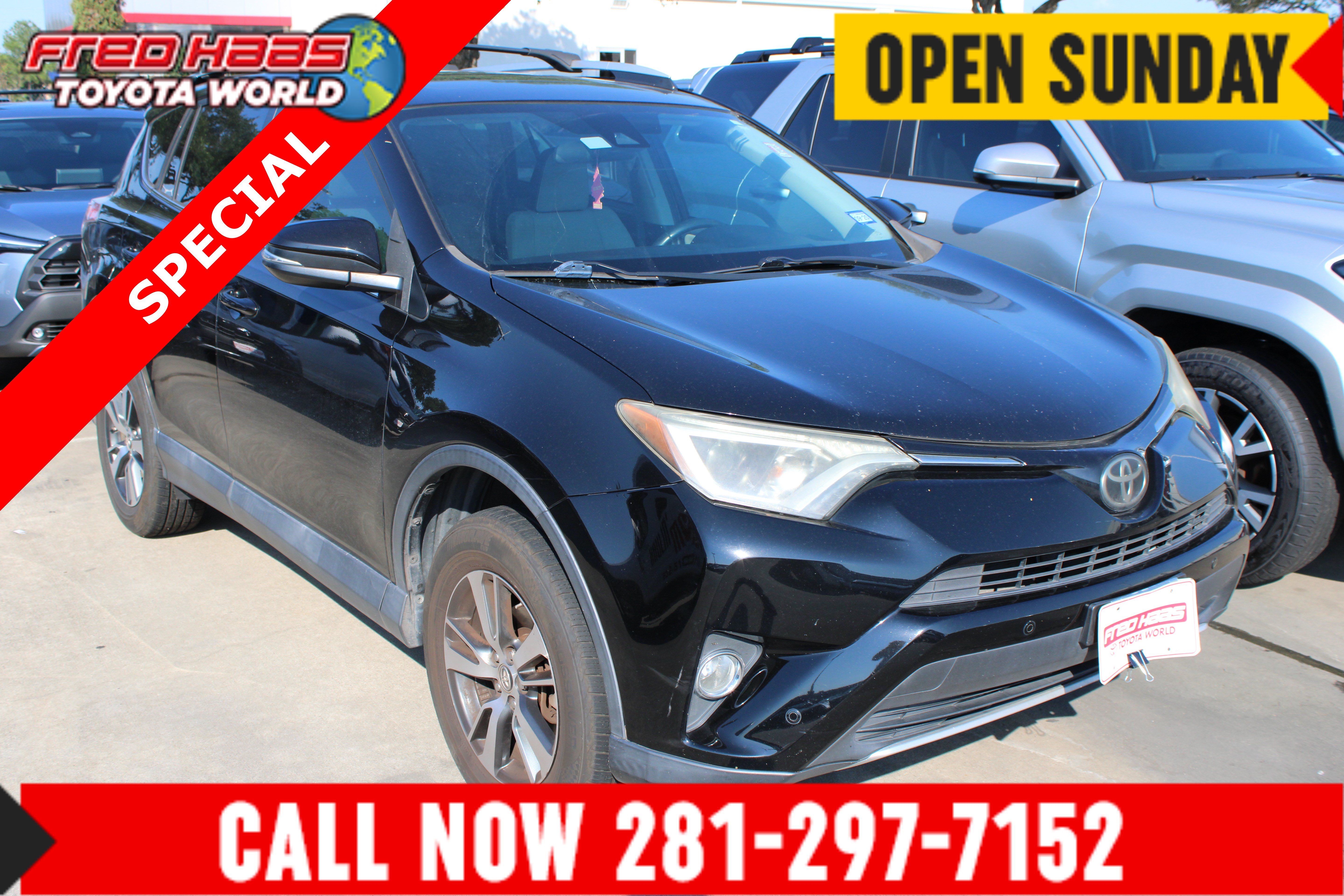 Used 2016 Toyota RAV4 XLE w/ Convenience Package FWD image 1