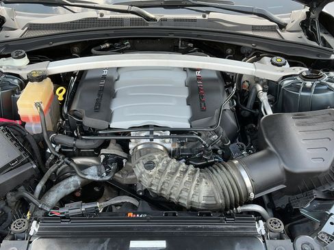 Used 2023 Chevrolet Camaro LT RWD image 23