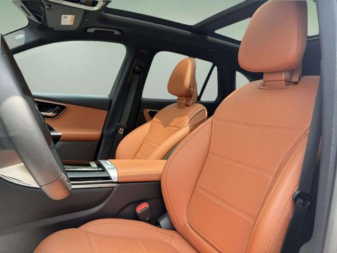 Certified 2026 Mercedes-Benz GLC 300 4MATIC image 19