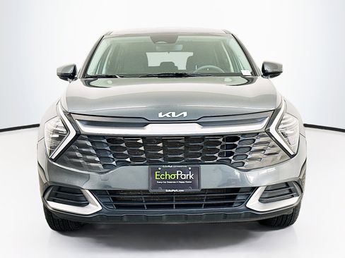 Used 2024 Kia Sportage LX image 2