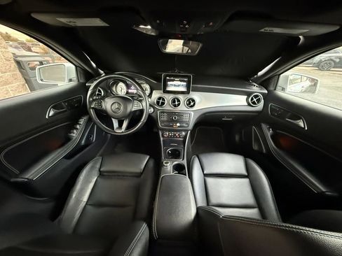 Used 2017 Mercedes-Benz GLA 250 image 44