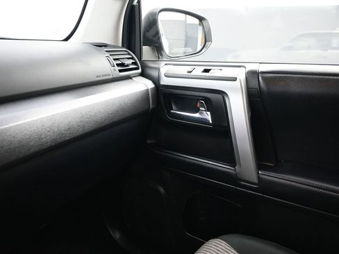 Used 2021 Toyota 4Runner SR5 image 15