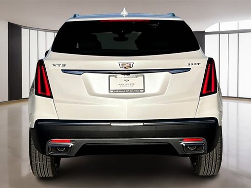 New 2026 Cadillac XT5 Premium Luxury image 4