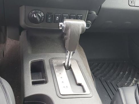 Used 2015 Nissan Frontier PRO-4X w/ Pro-4x Luxury Package image 16