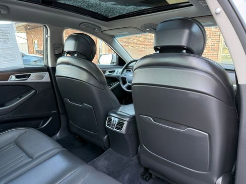 Used 2018 Genesis G80 3.8 w/ Option Group 03 image 21