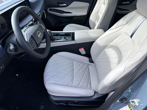 New 2026 Nissan Sentra SL w/ Floor Mat Package FWD image 7