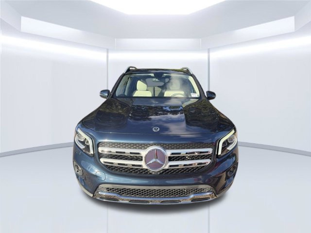 Used 2022 Mercedes-Benz GLB 250 image 2