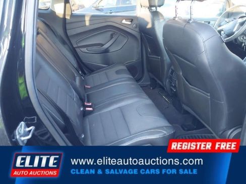 Used 2016 Ford Escape SE w/ SE Chrome Package image 16