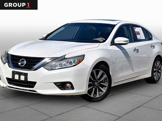 Used 2017 Nissan Altima 2.5 SV w/ Convenience Package FWD video 1