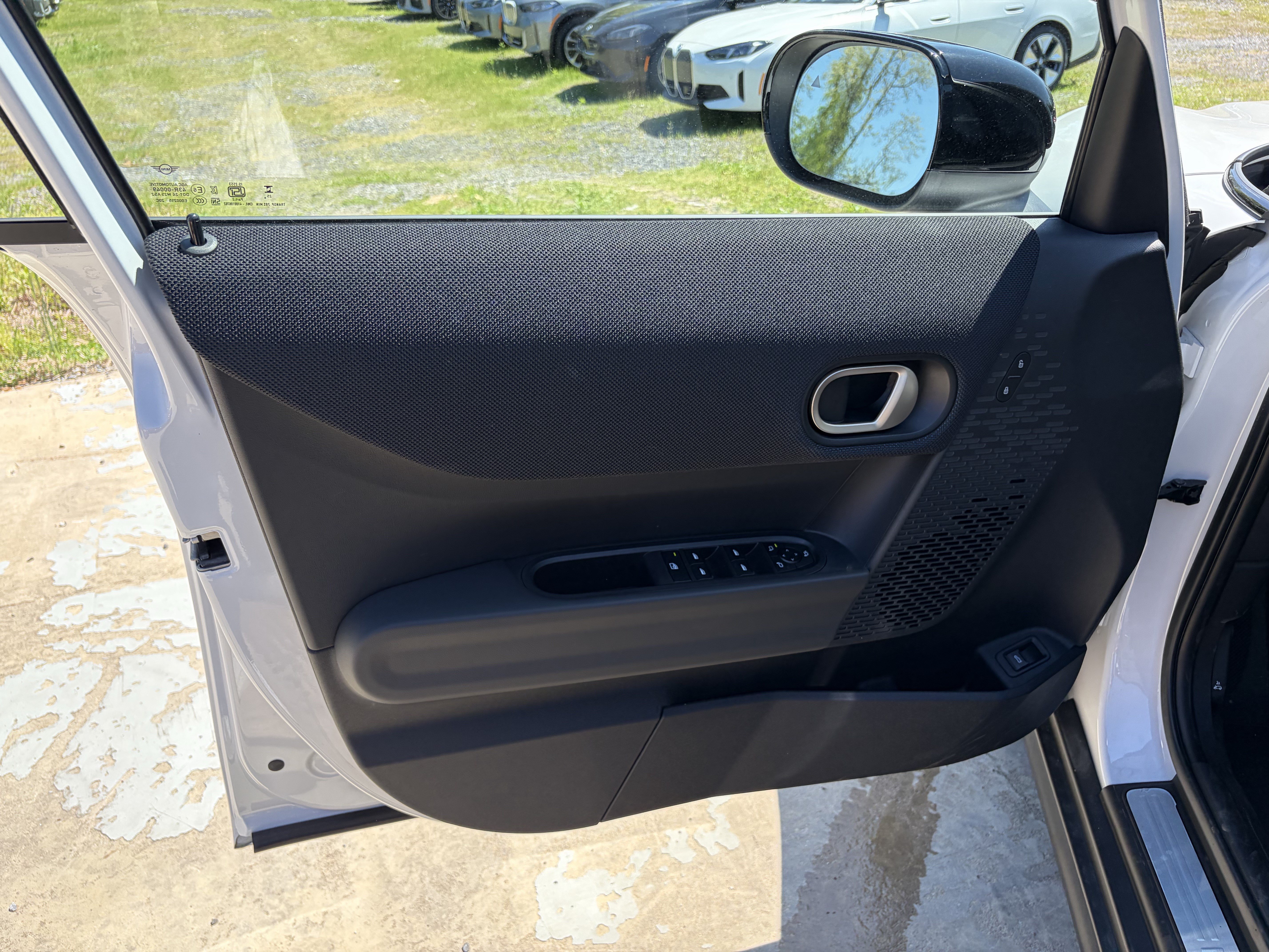 Used 2026 MINI Cooper 4-Door Hardtop FWD image 11