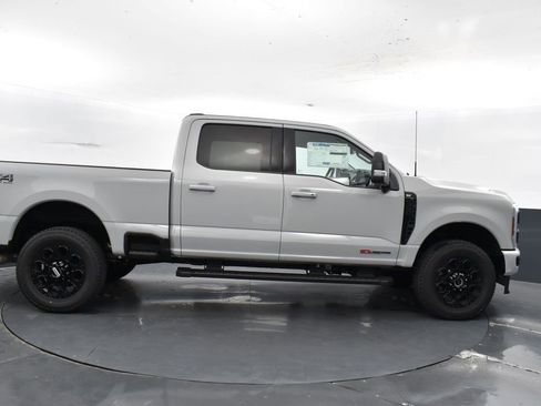 New 2025 Ford F350 XLT w/ Black Appearance Package image 5