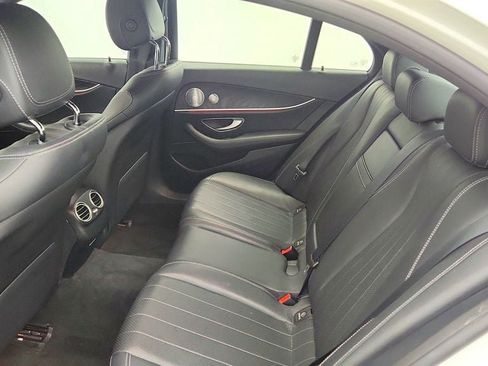 Used 2020 Mercedes-Benz E 350 4MATIC Sedan image 21