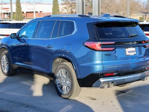 New 2026 GMC Acadia Denali w/ Super Cruise Package image 3