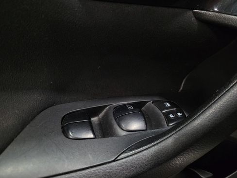 Used 2014 Nissan Altima 2.5 S FWD image 27