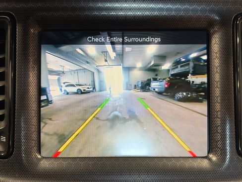 Used 2016 Dodge Challenger SXT Plus RWD image 28