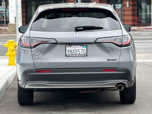 Certified 2025 Honda HR-V Sport image 5