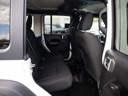 Used 2020 Jeep Wrangler Unlimited Sport S image 22