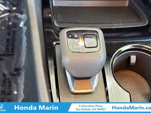 Used 2025 Nissan Rogue SV FWD image 26
