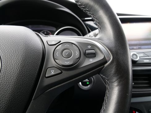 Used 2019 Buick Envision Essence image 23