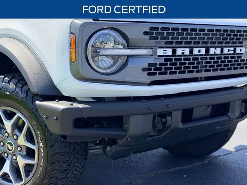 Certified 2024 Ford Bronco Badlands AWD/4WD image 3
