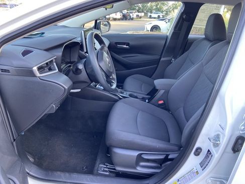 Used 2021 Toyota Corolla LE w/ Carpet Mat Package (TMS) FWD image 34