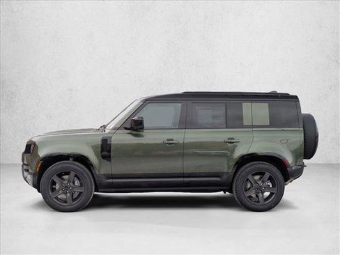 New 2026 Land Rover Defender 110 X-Dynamic SE image 5
