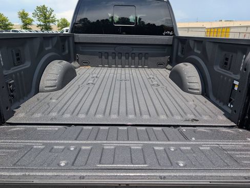 New 2026 Ford F250 Lariat w/ Black Appearance Package AWD/4WD image 29