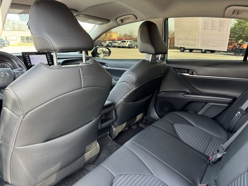 Used 2024 Toyota Camry SE w/ Convenience Package FWD image 31