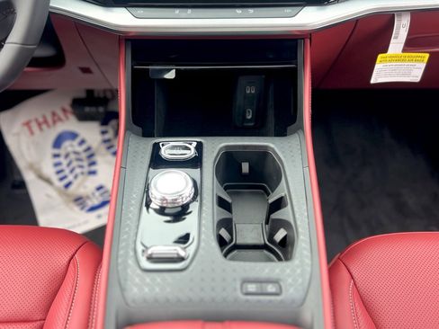 New 2024 Jeep Wagoneer Launch Edition image 18