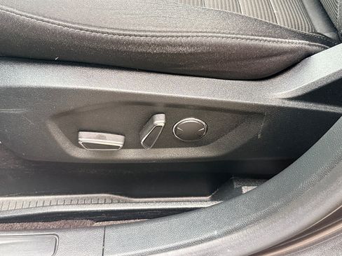 Used 2019 Ford Edge SEL AWD/4WD image 22