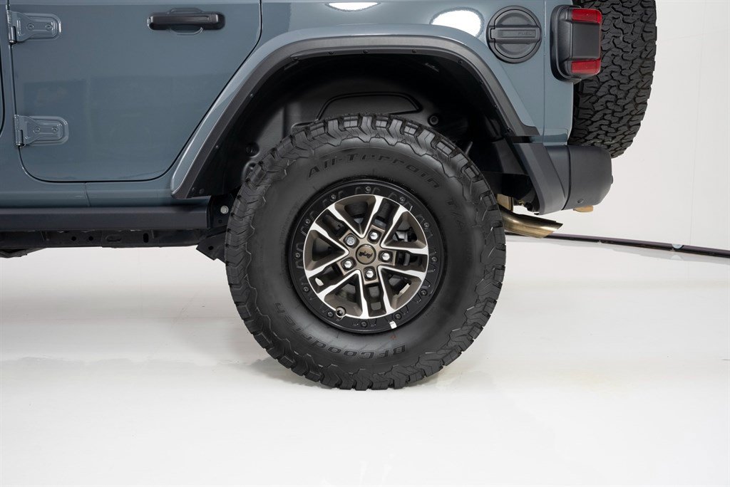Used 2024 Jeep Wrangler Unlimited Rubicon 392 AWD/4WD image 10