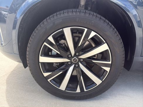 New 2025 Volvo XC90 B5 Core w/ Protection Package image 12