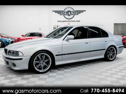 Used 2002 BMW M5 RWD image 1