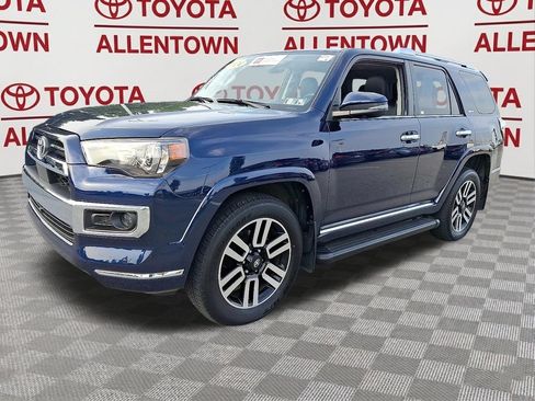 Used 2024 Toyota 4Runner Limited AWD/4WD image 3